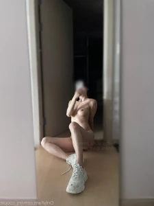562430