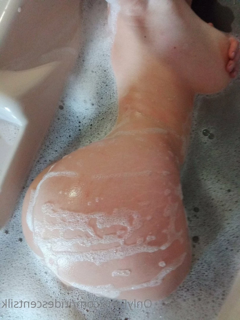 𝓛𝓲𝓪 [ iridescentsilk ] Onlyfans leaked photo 4718433 on Hotleaks.tv