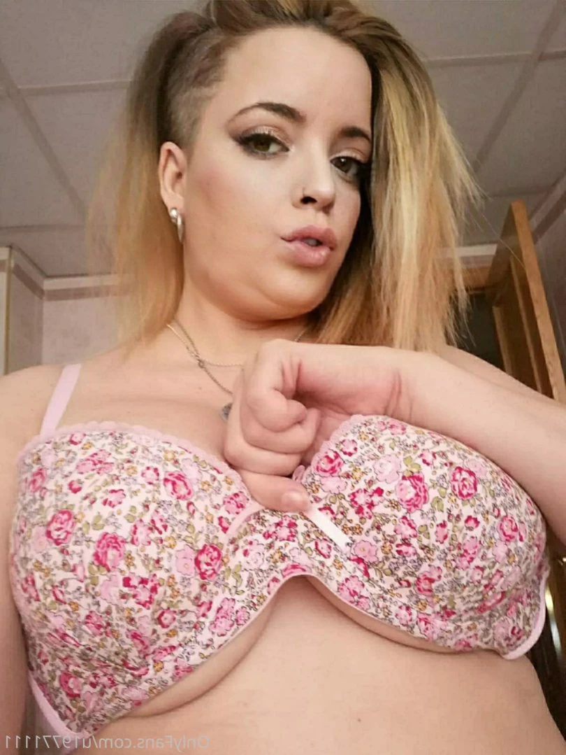 🍑𝐁𝐈𝐆 𝐀𝐒𝐒🍑💎 𝔹𝕃𝕌𝔼𝔾𝕀ℝ𝕃𝟞𝟡💦🤫𝙋𝙊𝙍𝙉 𝙁𝙍𝙀𝙀🤫 [ lirio93 ] Onlyfans leaked photo 11047302 on Hotleaks.tv