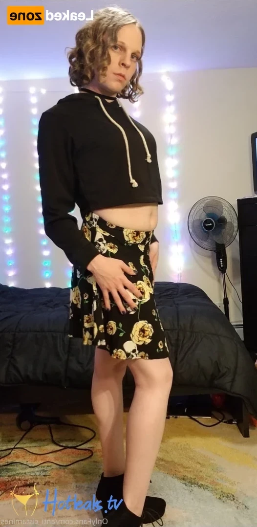 April [ anti_cistamines ] Onlyfans leaked photo 16291685 on Hotleaks.tv