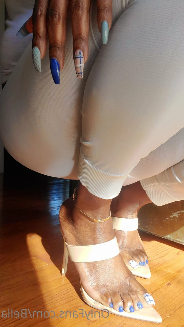 Bella [ arabellaseroticpoetry ] Onlyfans leaked photo 7717878 on Hotleaks.tv