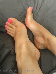 7566923