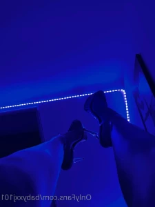 7423738