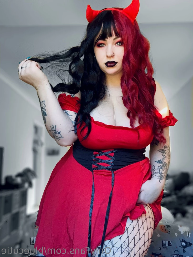 👻 Scarlett  🌿 [ bluecutie ] Onlyfans leaked photo 6475575 on Hotleaks.tv