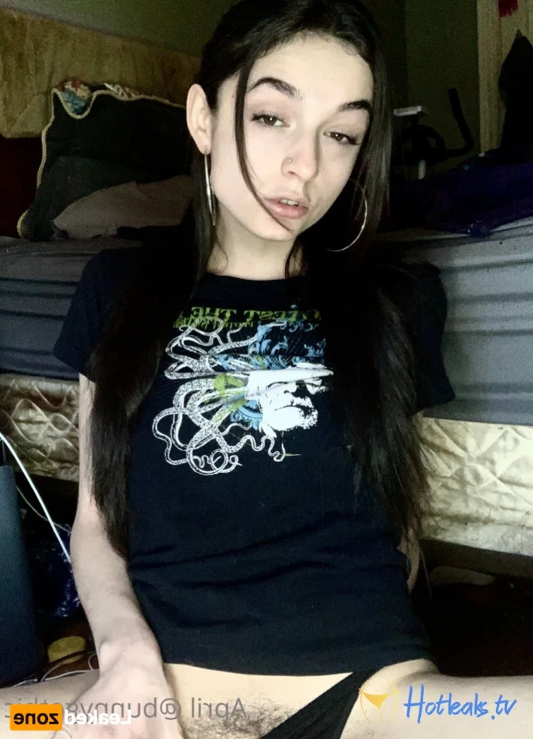 𝑨𝒑𝒓𝒊𝒍 𝑮𝒐𝒕𝒉 [ bunnygothic ] Onlyfans leaked photo 15880875 on Hotleaks.tv
