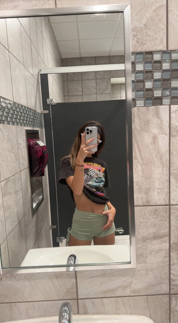 Sofia [ catalinasof ] Onlyfans leaked photo 16293163 on Hotleaks.tv