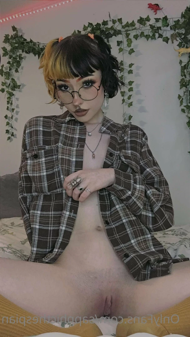 c a i t l i n [ cryptidcaitlin ] Onlyfans leaked photo 7194454 on Hotleaks.tv