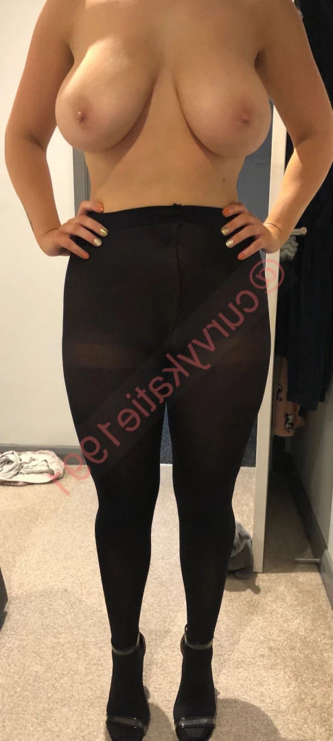 Katie Hot Wife 32FF [ curvykatie_1991 ] Onlyfans leaked photo 11048946 on Hotleaks.tv