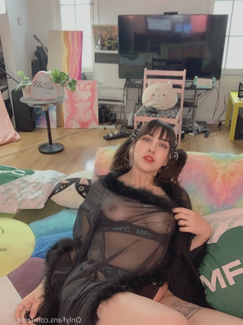 EdieSoft [ edie_soft ] Onlyfans leaked photo 7662838 on Hotleaks.tv