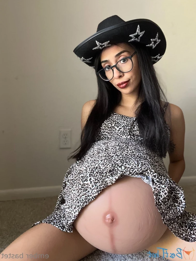 Ember [ emberbastet ] Onlyfans leaked photo 18666909 on Hotleaks.tv
