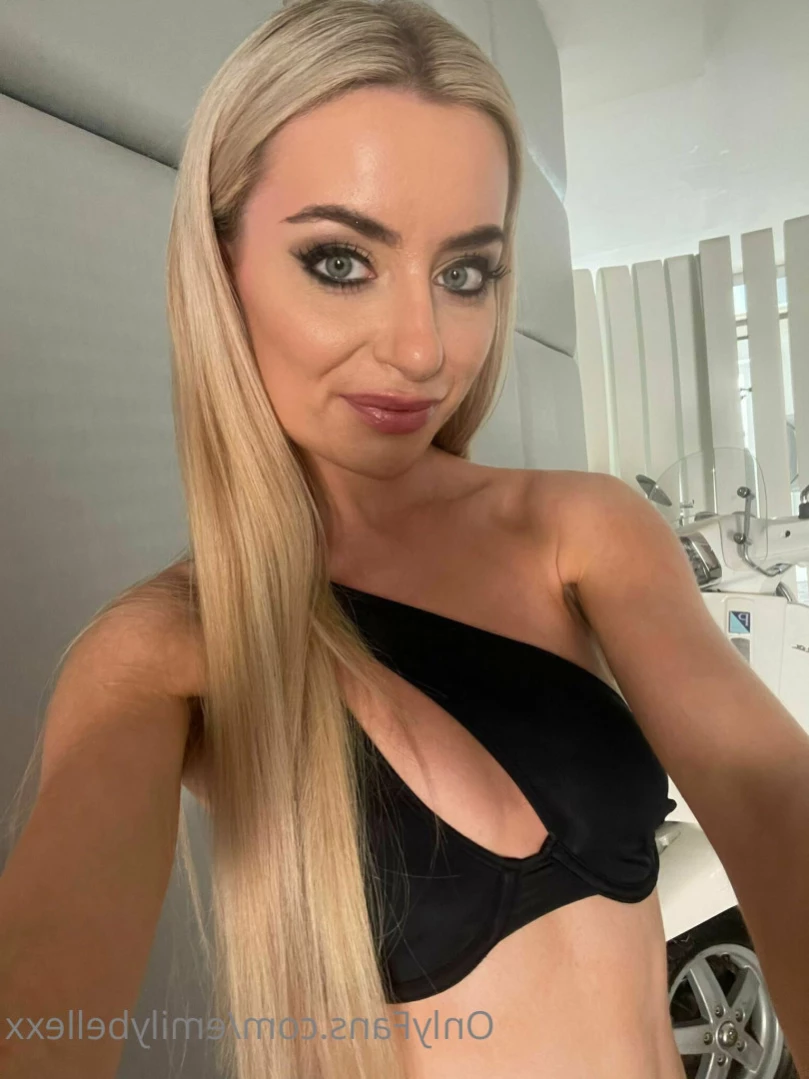 Emily Bellexx [ emilybellexx ] Onlyfans leaked photo 11049170 on Hotleaks.tv