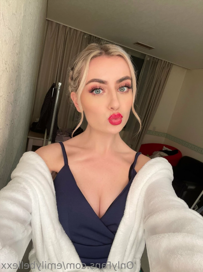 Emily Bellexx [ emilybellexx ] Onlyfans leaked photo 13757924 on Hotleaks.tv