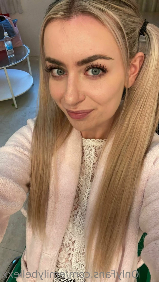 Emily Bellexx [ emilybellexx ] Onlyfans leaked photo 15407573 on Hotleaks.tv