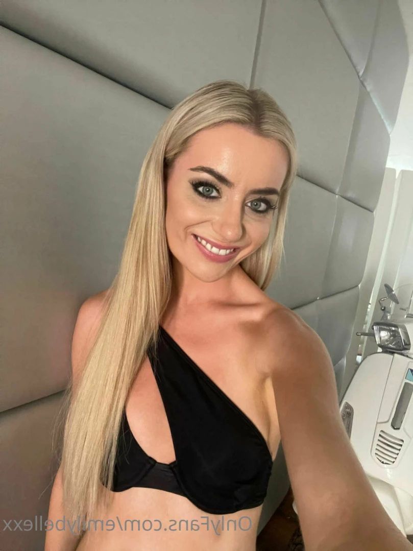 Emily Bellexx [ emilybellexx ] Onlyfans leaked photo 15638444 on Hotleaks.tv