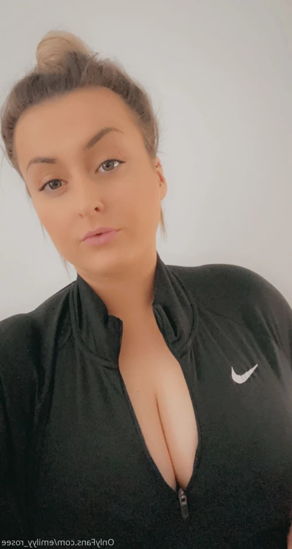 EMILY ROSE 😈SEXT WITH ME! 💦 [ emilyy_rosee ] Onlyfans leaked photo 7496518 on Hotleaks.tv