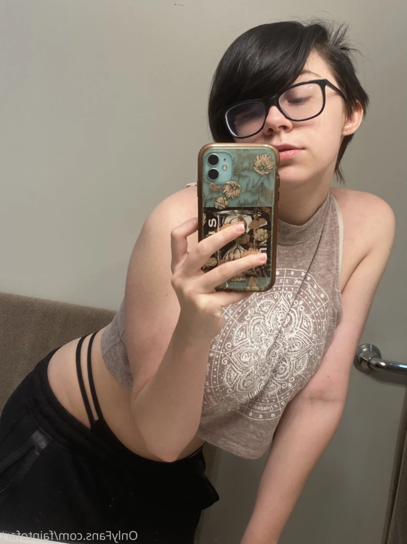 Ash [ faintofart ] Onlyfans leaked photo 16093978 on Hotleaks.tv
