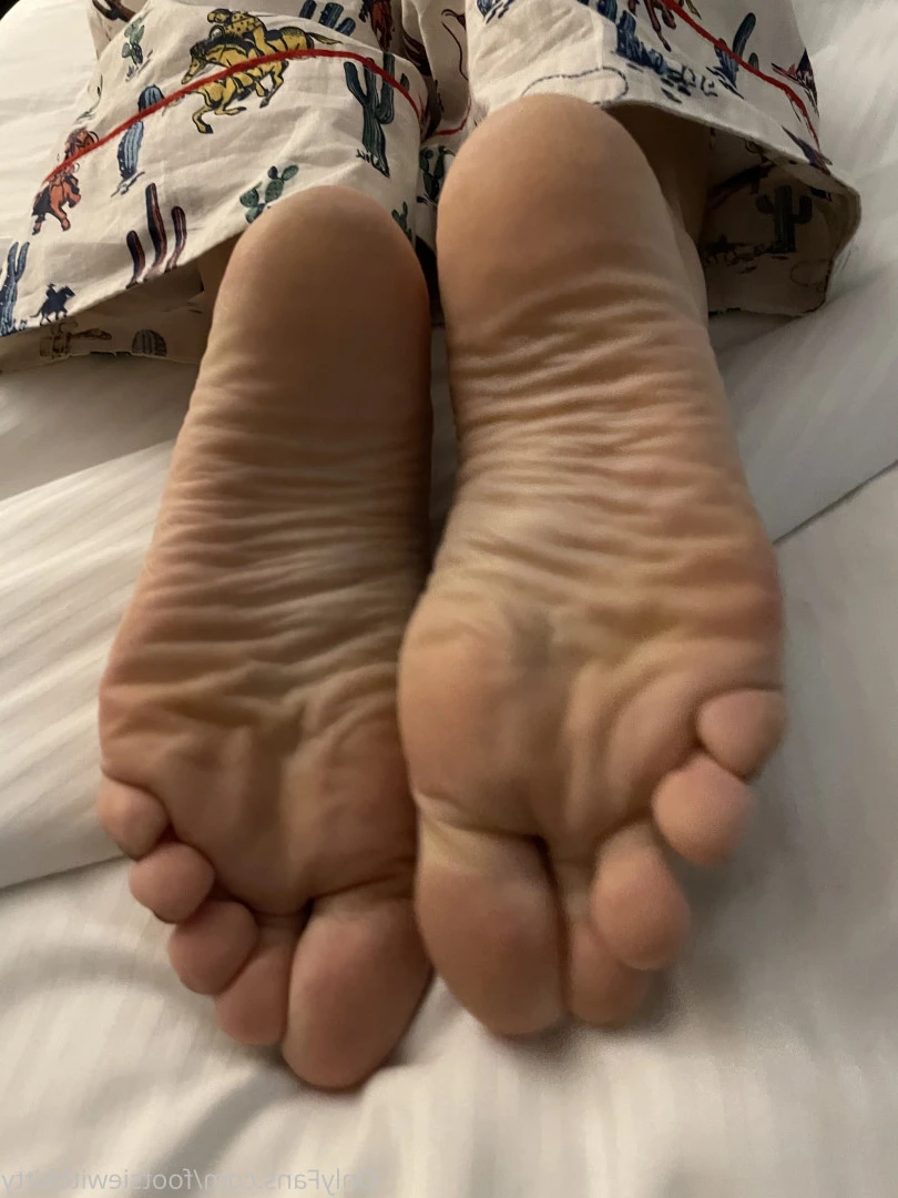 Footsie With Kitty [ footsiewithkitty ] Onlyfans leaked photo 7660608 on Hotleaks.tv