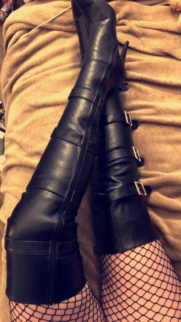 GoddessNikkiD™️ [ goddessnikkid ] Onlyfans leaked photo 7404809 on Hotleaks.tv