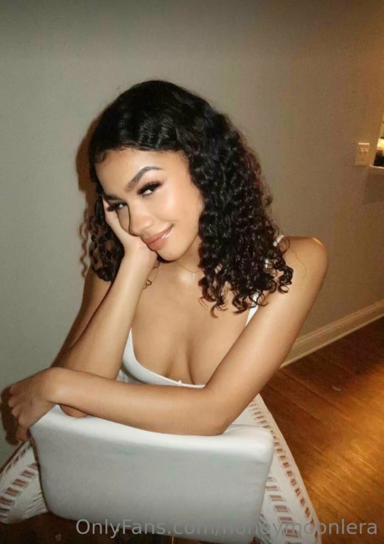 Lera Moon 🌙 [ honeymoonlera ] Onlyfans leaked photo 16843102 on Hotleaks.tv