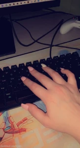 7573839
