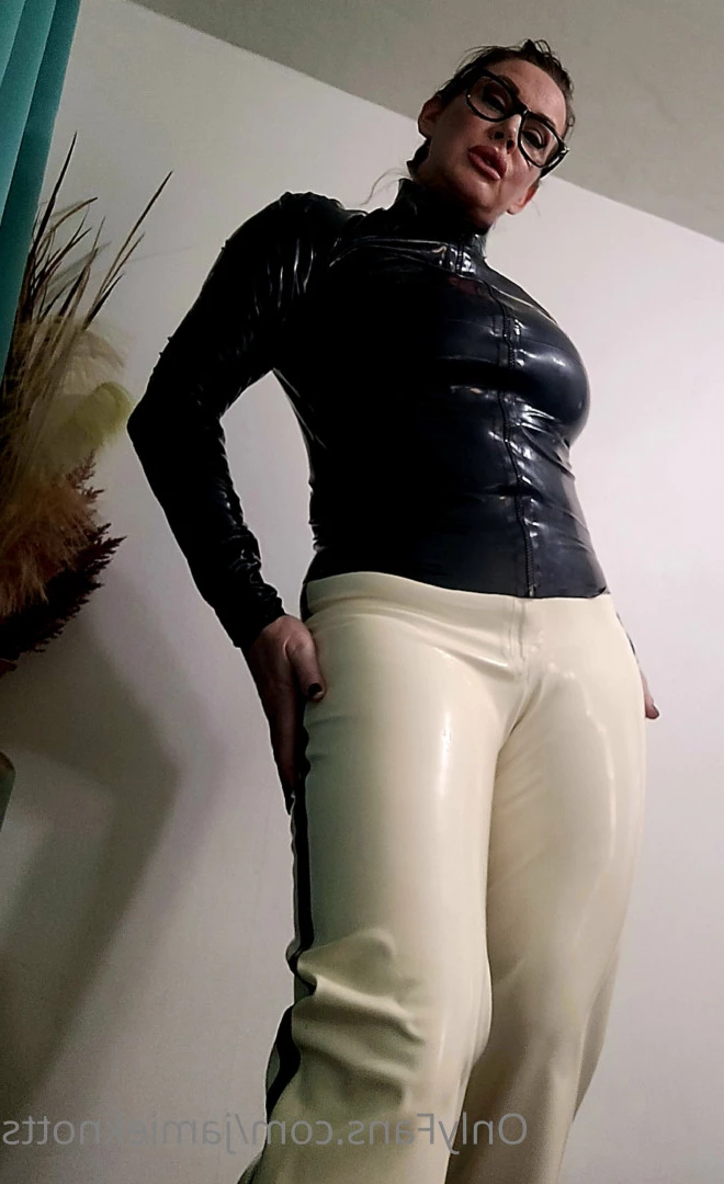 👑Jamie Knotts "The Knotty Bunny" [ jamieknotts ] Onlyfans leaked photo 7557382 on Hotleaks.tv