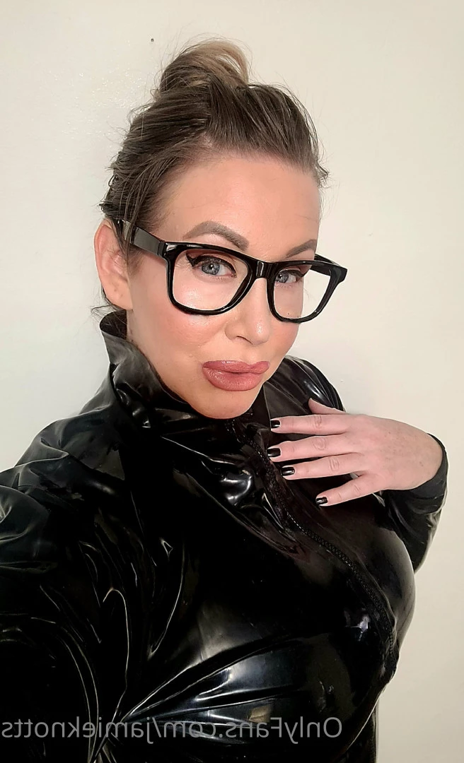👑Jamie Knotts "The Knotty Bunny" [ jamieknotts ] Onlyfans leaked photo 7558067 on Hotleaks.tv