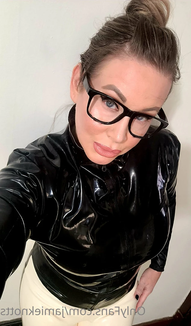 👑Jamie Knotts "The Knotty Bunny" [ jamieknotts ] Onlyfans leaked photo 7564502 on Hotleaks.tv