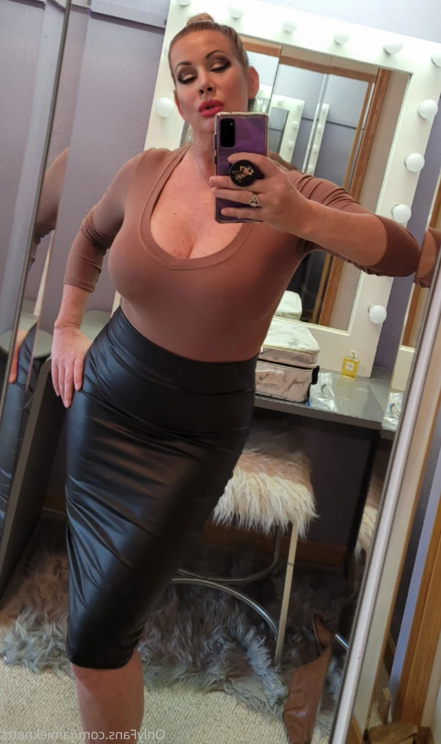 👑Jamie Knotts "The Knotty Bunny" [ jamieknotts ] Onlyfans leaked photo 7564616 on Hotleaks.tv