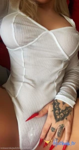 7405733