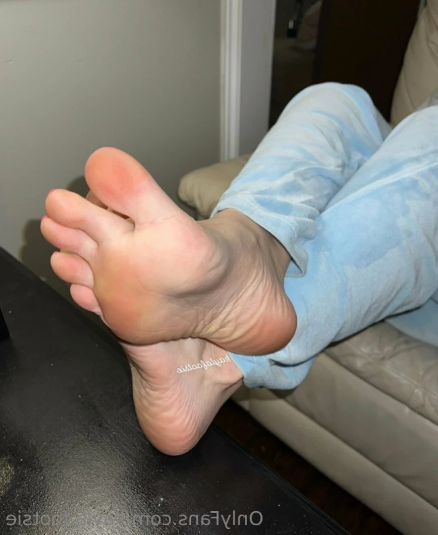 Kayla's Toes [ kayla.footsie ] Onlyfans leaked photo 14103853 on Hotleaks.tv