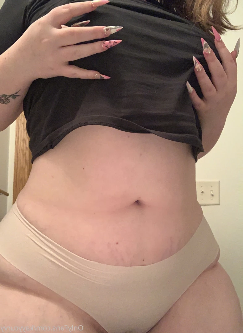 𝙆 𝘼 𝙔 𝙔👯 𝘾 𝙐 𝙍 𝙑 𝙔 [ kayycurvy ] Onlyfans leaked photo 7516601 on Hotleaks.tv