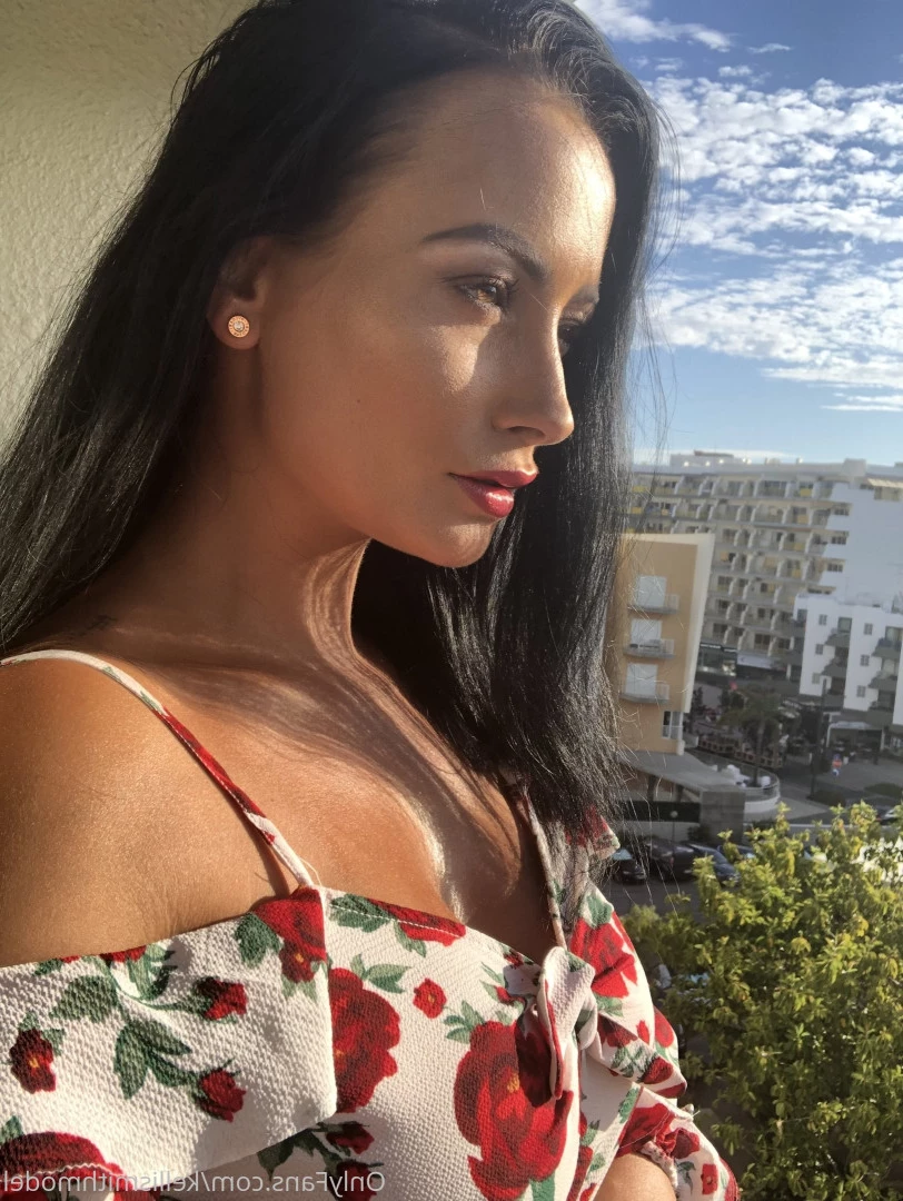 kelliSmith [ kellismithmodel ] Onlyfans leaked photo 7289800 on Hotleaks.tv