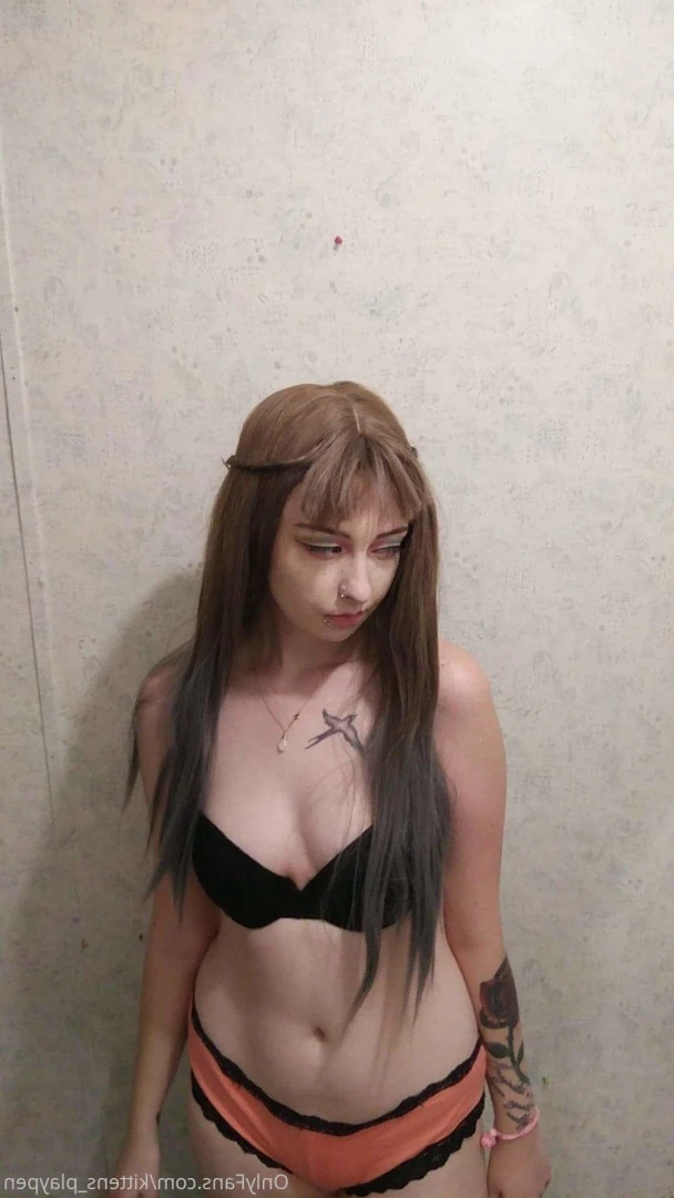 Kitten/Kat🐈🌸 [ kittens_playpen ] Onlyfans leaked photo 10611457 on Hotleaks.tv
