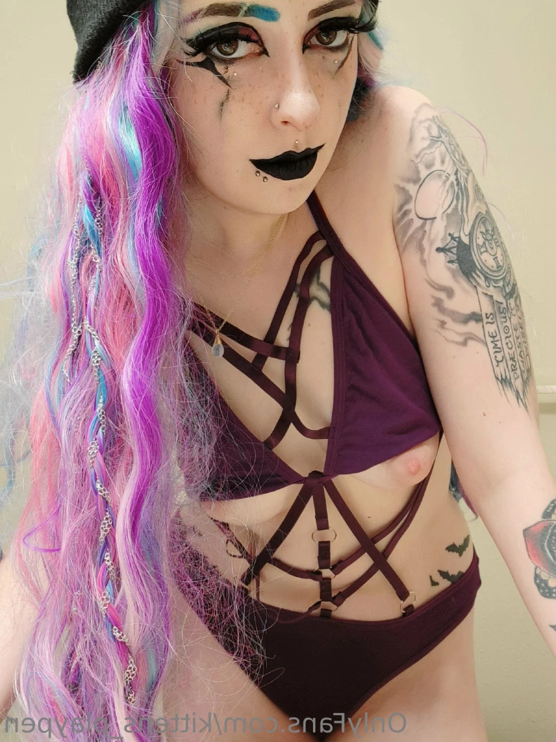 Kitten/Kat🐈🌸 [ kittens_playpen ] Onlyfans leaked photo 10644442 on Hotleaks.tv