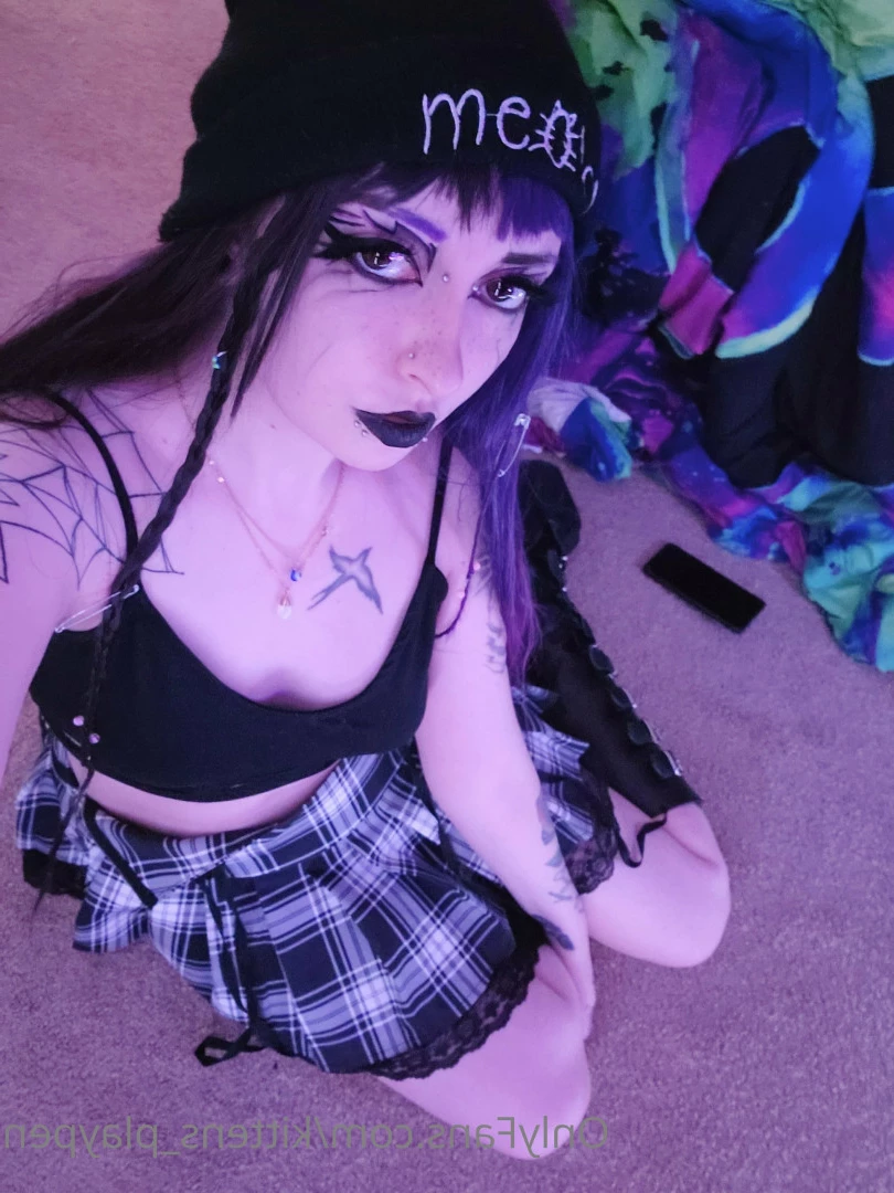 Kitten/Kat🐈🌸 [ kittens_playpen ] Onlyfans leaked photo 10665150 on Hotleaks.tv