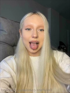 12394885