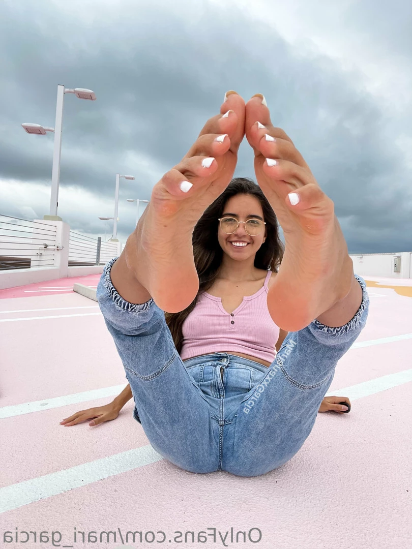 Goddess Mari - FinDom/FootDom/FemDom [ mari_garcia ] Onlyfans leaked photo 7441668 on Hotleaks.tv