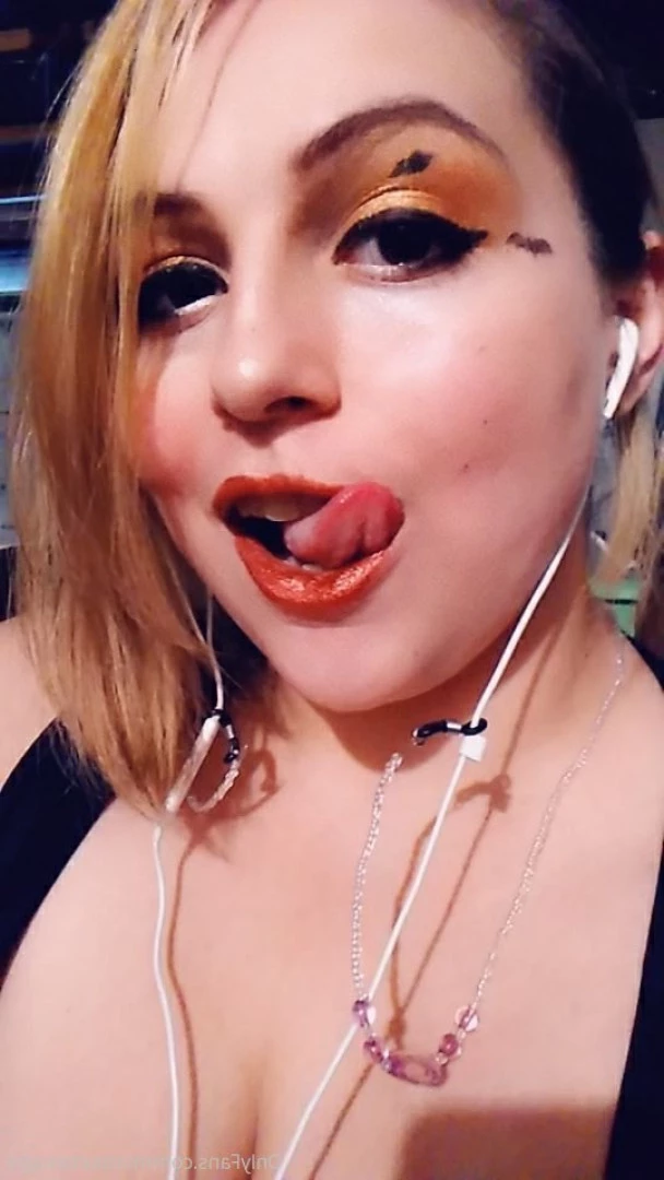 @MissLunaMagic [ misslunamagic ] Onlyfans leaked photo 7270380 on Hotleaks.tv