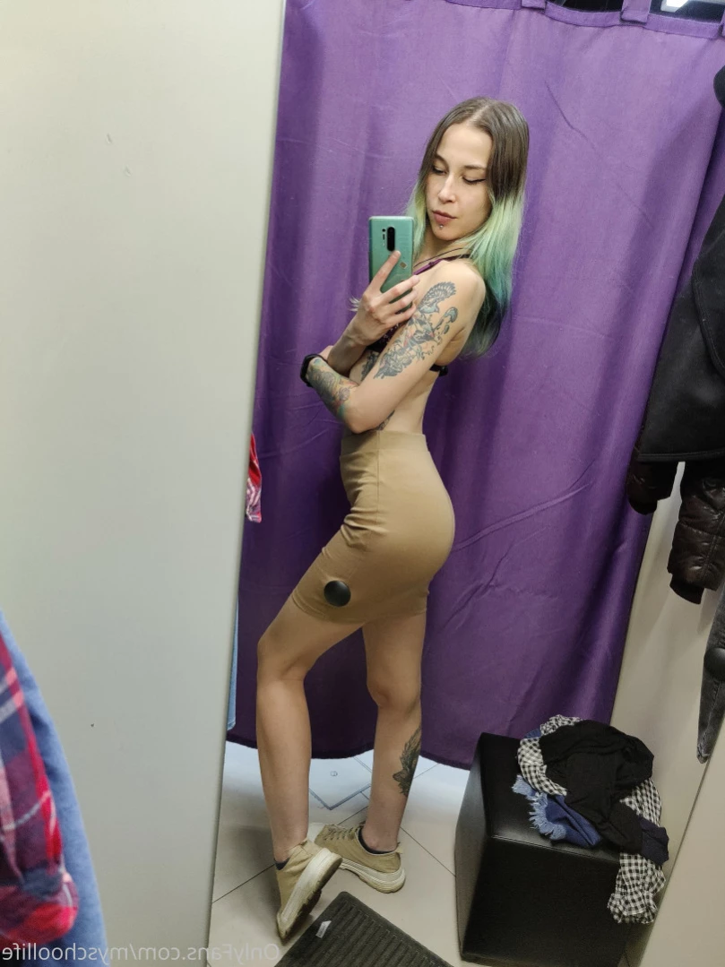 myschoollife Onlyfans leaked photo 11060524 on Hotleaks.tv
