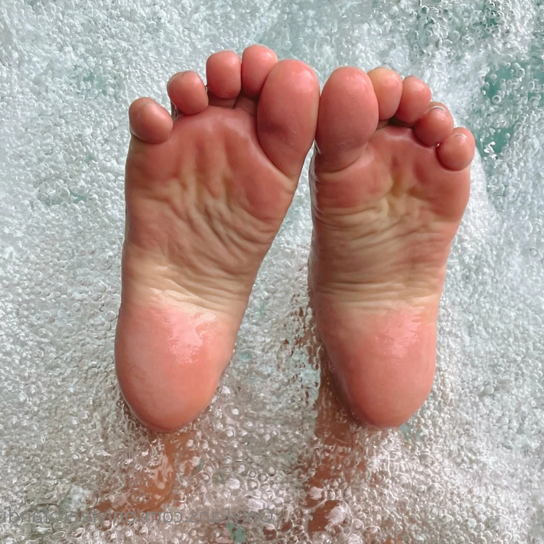 Andi [ onlyfeetofandi ] Onlyfans leaked photo 6985930 on Hotleaks.tv