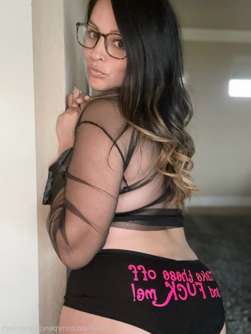Debbie Martinez [ pencilsandrulers ] Onlyfans leaked photo 7341380 on Hotleaks.tv