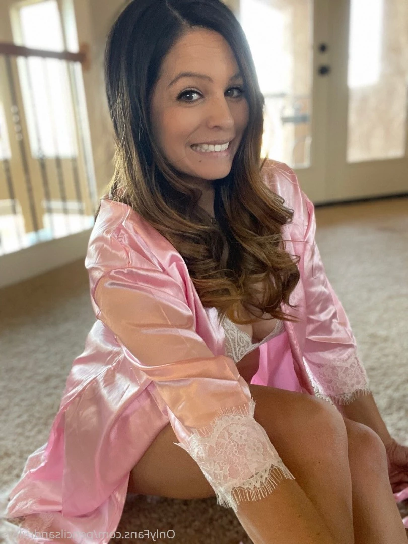 Debbie Martinez [ pencilsandrulers ] Onlyfans leaked photo 7341390 on Hotleaks.tv