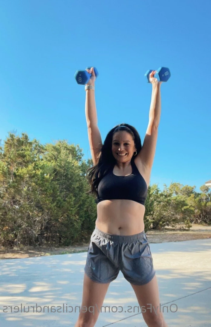 Debbie Martinez [ pencilsandrulers ] Onlyfans leaked photo 7344061 on Hotleaks.tv