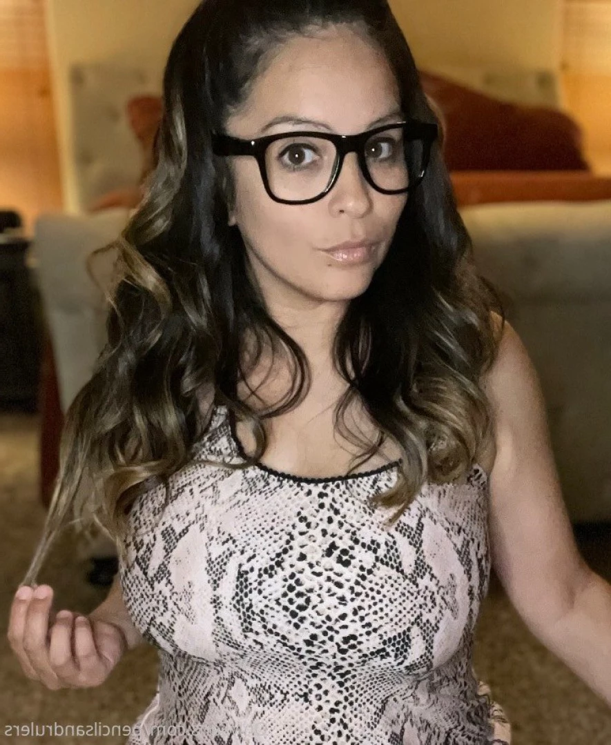 Debbie Martinez [ pencilsandrulers ] Onlyfans leaked photo 7353311 on Hotleaks.tv