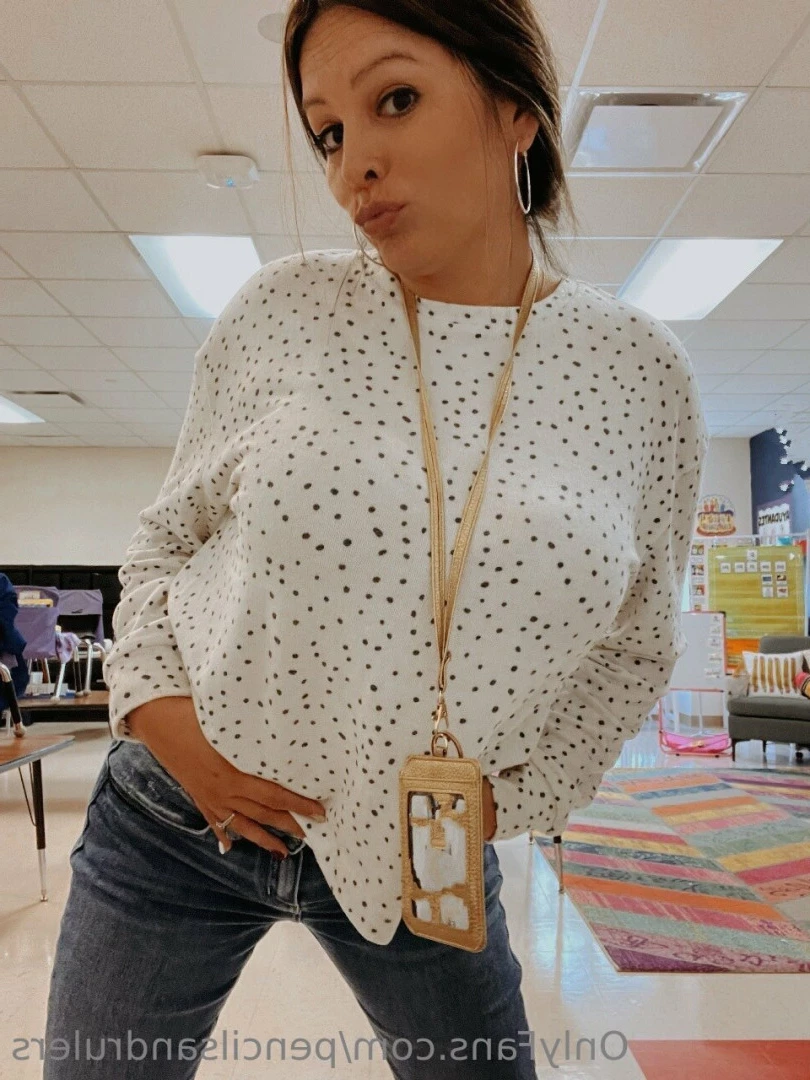 Debbie Martinez [ pencilsandrulers ] Onlyfans leaked photo 7353840 on Hotleaks.tv