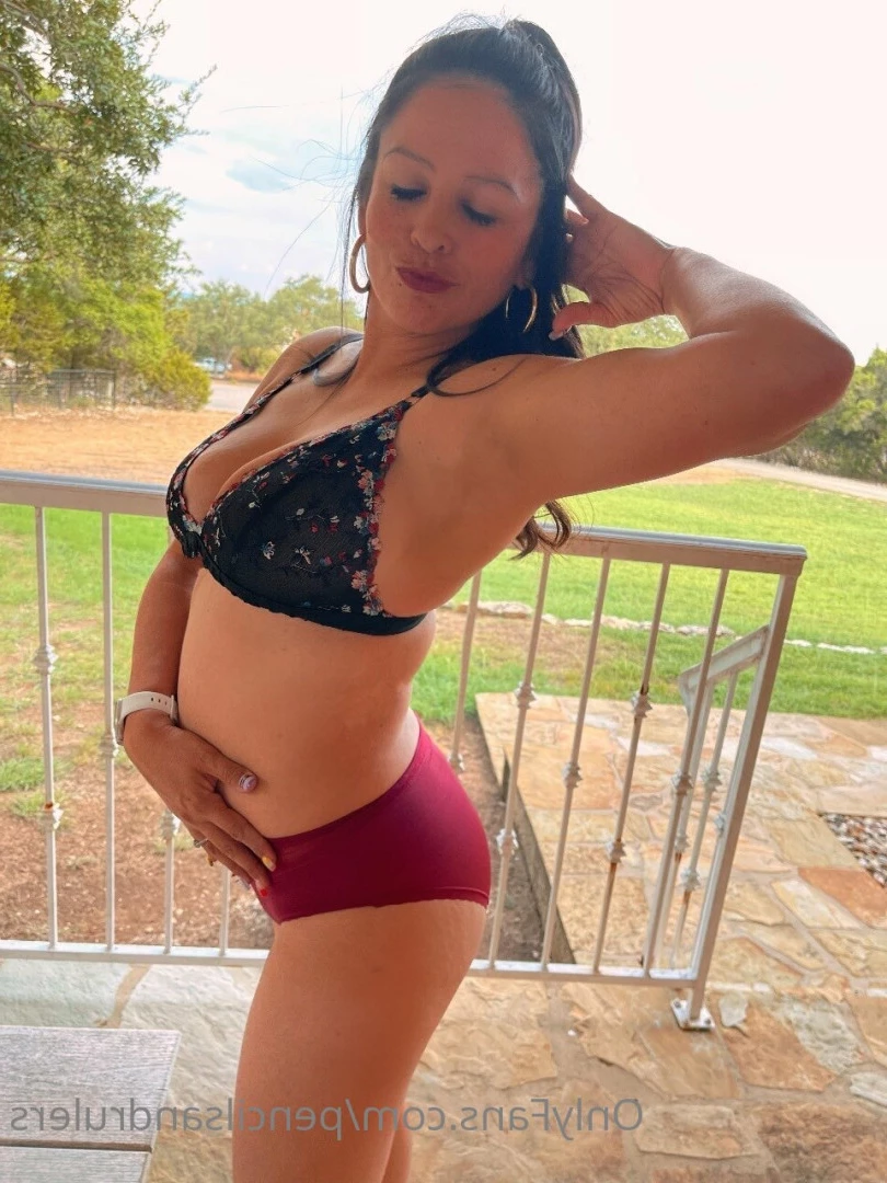 Debbie Martinez [ pencilsandrulers ] Onlyfans leaked photo 7356497 on Hotleaks.tv