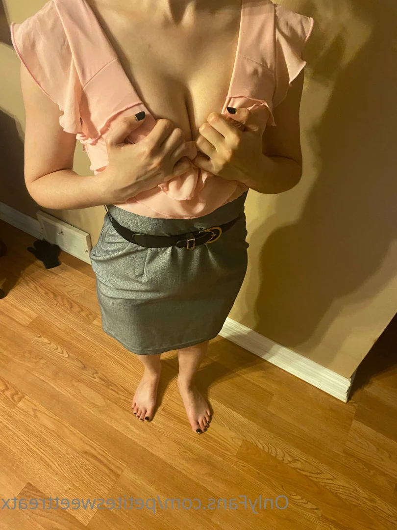 Sweet [ petitesweettreatx ] Onlyfans leaked photo 6664813 on Hotleaks.tv