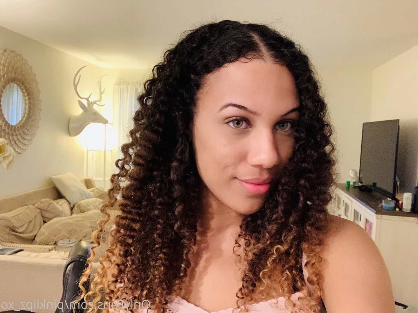 pinklipz [ pinklipz_xo ] Onlyfans leaked photo 7205460 on Hotleaks.tv