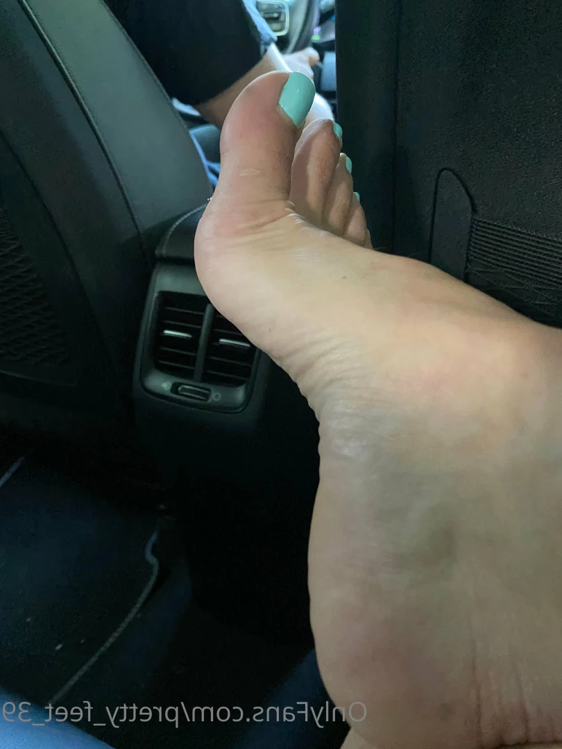 Goddess Vanessa [ pretty_feet_39 ] Onlyfans leaked photo 7168022 on Hotleaks.tv