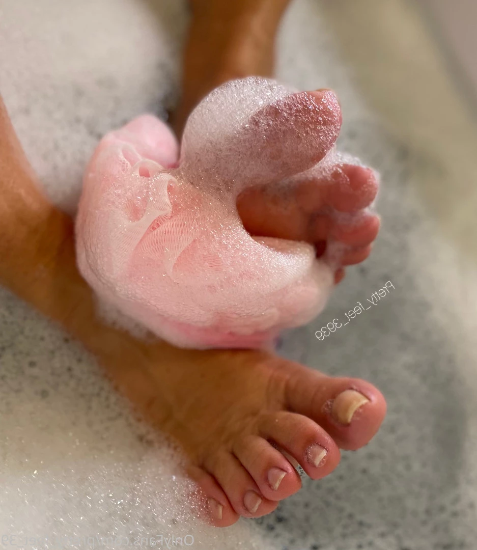 Goddess Vanessa [ pretty_feet_39 ] Onlyfans leaked photo 7169218 on Hotleaks.tv